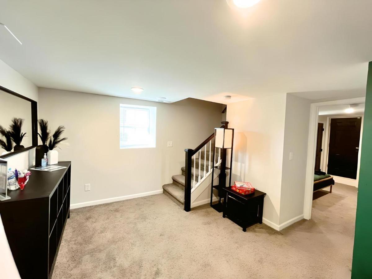 1 Bed 1 Bath Basement With Private Entrance