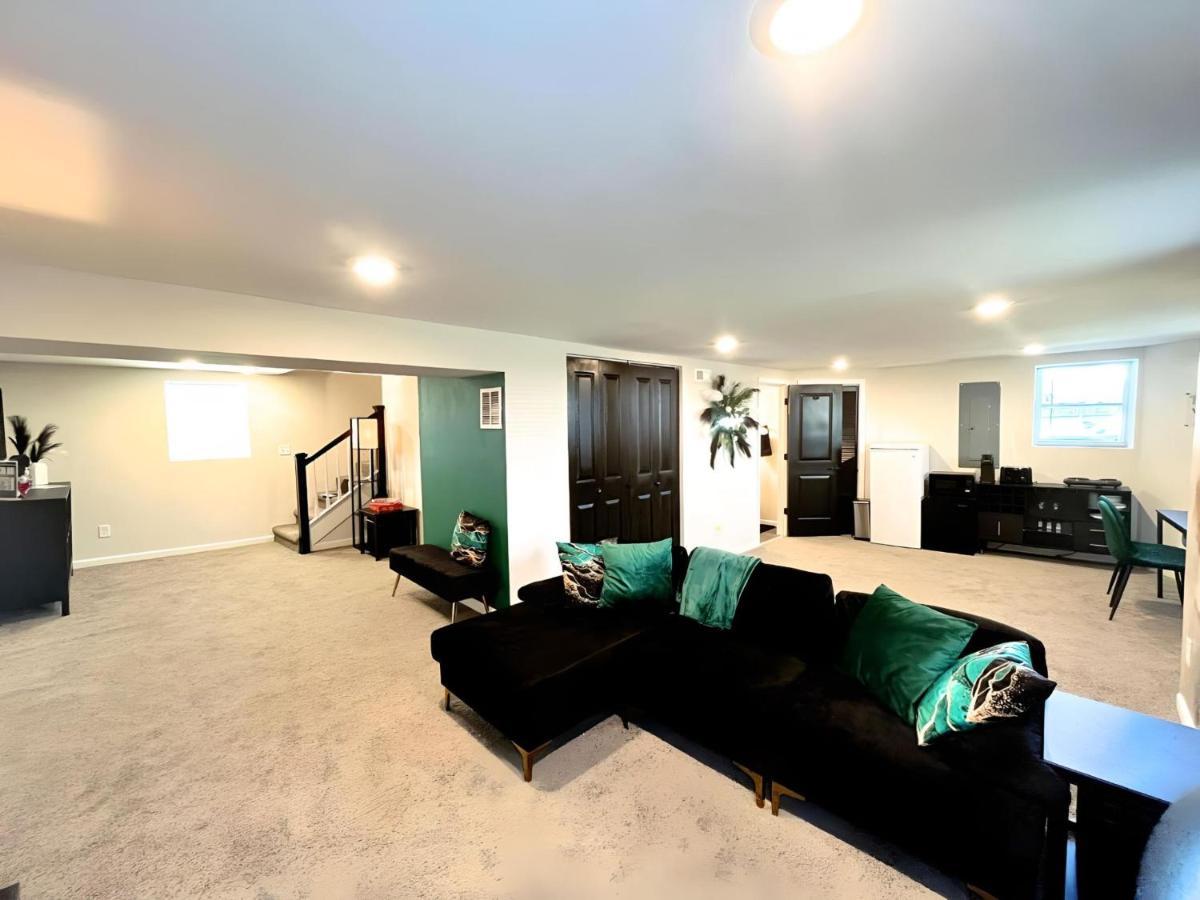 Apartment 1 Bed 1 Bath Basement With Private Entrance Baltimore