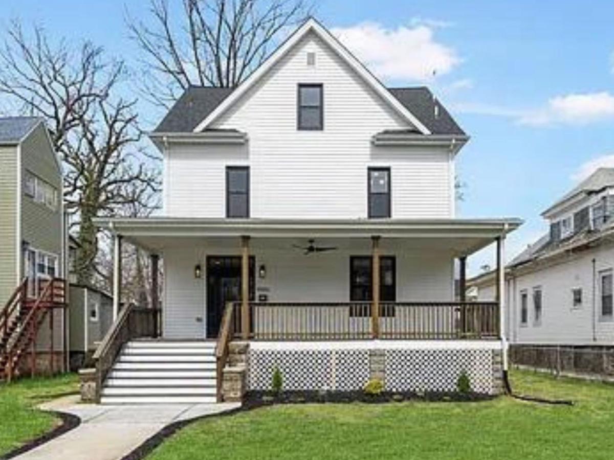 1 Bed 1 Bath Basement With Private Entrance